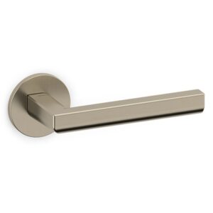 Olivari – Maniglia OKAY ottone SUPERNICHEL SATINATO M262RB8B NS