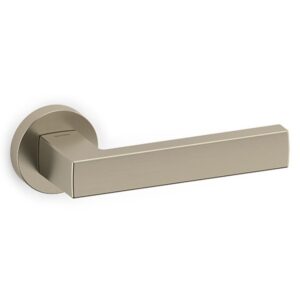 Olivari – Maniglia PLANET ottone SUPERNICHEL SATINATO M195RB8 NS
