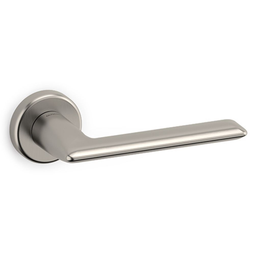 Olivari – Maniglia TECNO ottone SUPERINOX SATINATO M182RB8 IS